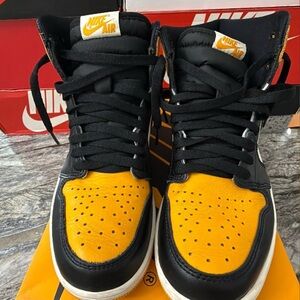 Nike Jordan Retro High Taxi mens 8.5 in Black and Yellow GREAT CONDITION